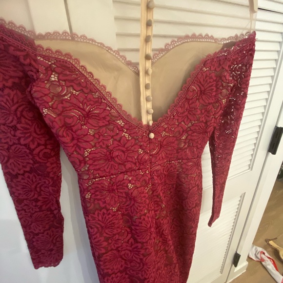 Alamour Gown - Picture 6 of 6